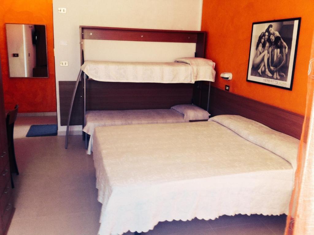 Hotel Amoha Римини Екстериор снимка